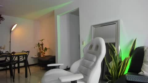 Diego online show from February 2025 01:35:01 AM