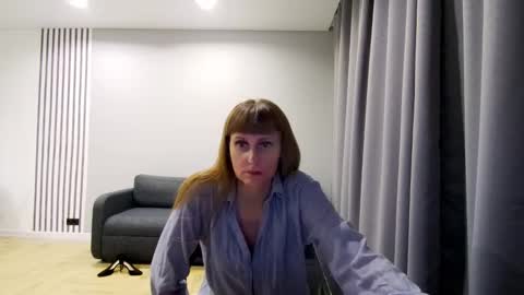 Snapshot of diana_meridor chatting on January 2025 03:43:02 AM diana_meridor online show from January 2025 03:43:02 AM