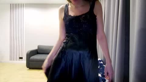 Snapshot of diana_meridor chatting on January 2025 01:43:01 AM diana_meridor online show from January 2025 01:43:01 AM