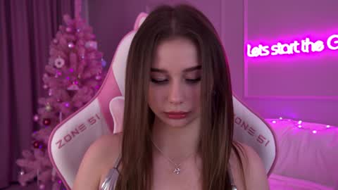 Snapshot of dianabecker chatting on December 2024 06:30:02 PM Diana online show from December 2024 06:30:02 PM