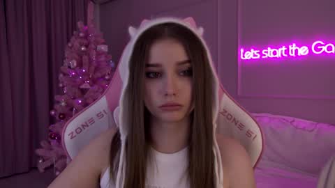 Snapshot of dianabecker chatting on December 2024 11:37:02 PM Diana online show from December 2024 11:37:02 PM