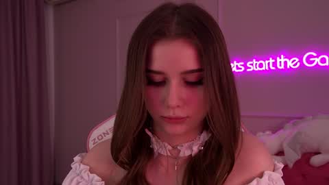 Snapshot of dianabecker chatting on February 2025 04:05:01 AM Diana online show from February 2025 04:05:01 AM