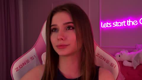 Snapshot of dianabecker chatting on February 2025 04:10:01 AM Diana online show from February 2025 04:10:01 AM