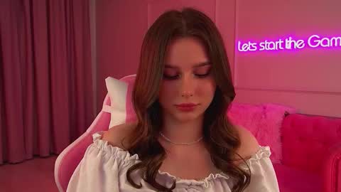 Snapshot of dianabecker chatting on September 2025 06:29:02 PM Diana online show from September 2025 06:29:02 PM