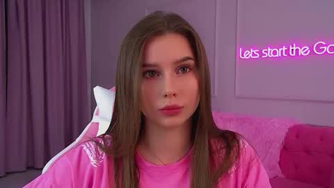 Snapshot of dianabecker chatting on September 2025 06:29:02 PM Diana online show from September 2025 06:29:02 PM