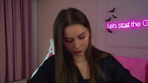 Snapshot of dianabecker chatting on October 2025 06:41:01 PM Diana online show from October 2025 06:41:01 PM