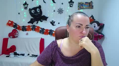 Snapshot of dianamgg chatting on November 2025 06:21:01 PM Diana online show from November 2025 06:21:01 PM