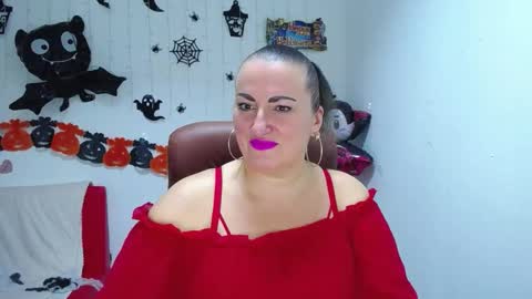 Snapshot of dianamgg chatting on November 2025 06:23:01 AM Diana online show from November 2025 06:23:01 AM