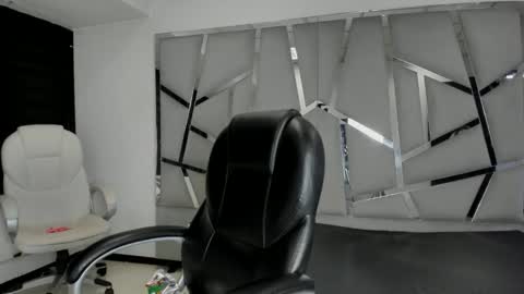 Snapshot of dianarous chatting on October 2025 04:45:01 AM dianarous online show from October 2025 04:45:01 AM