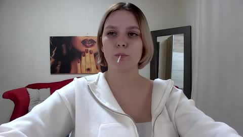 Diane Mills online show from March 2025 02:39:01 AM