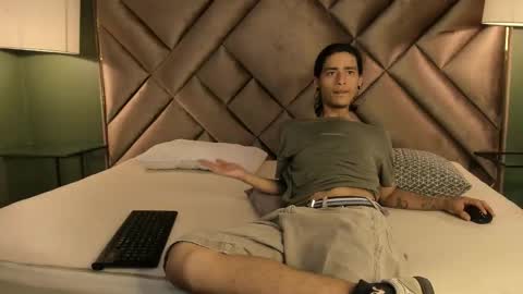 Snapshot of dickie_dicking chatting on November 2025 09:04:02 PM dickie_dicking online show from November 2025 09:04:02 PM