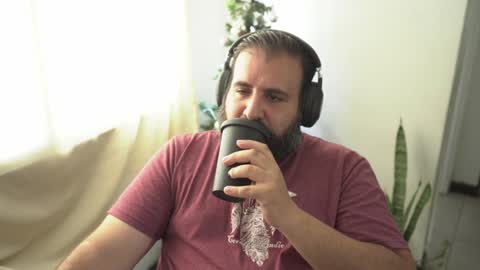 Snapshot of dicristalino chatting on December 2024 06:38:02 PM Cristian Dipolino online show from December 2024 06:38:02 PM