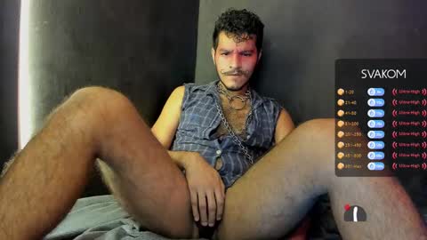 diemond_latinx98 online show from September 2025 09:35:02 AM