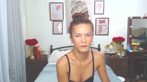 Dennesse online show from December 2024 10:59:02 PM