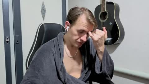 Dimetriusen online show from January 2025 04:17:02 PM