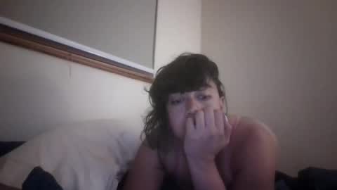 Snapshot of dimbobo2x chatting on September 2025 11:05:02 PM Roxxie Cleopatra online show from September 2025 11:05:02 PM