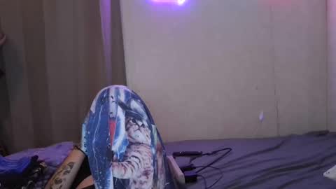 Snapshot of dimepiecexxx chatting on October 2025 06:26:01 AM Sofie online show from October 2025 06:26:01 AM