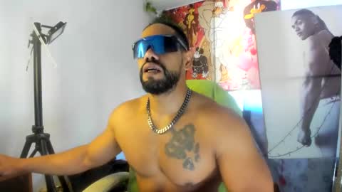 dimitry kyle mucle online show from December 2024 12:44:02 PM