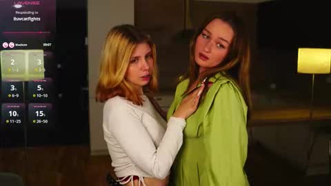 Lizbeth and Lily online show from September 2025 04:41:01 PM