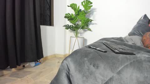 dionyxx online show from September 2025 11:52:02 PM