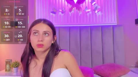 Cristal  online show from September 2025 03:45:02 AM