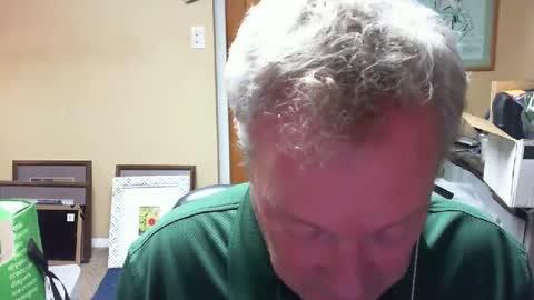 Snapshot of dirkpitt223 chatting on December 2024 02:17:01 AM DirtkPitt Fun guy working online show from December 2024 02:17:01 AM