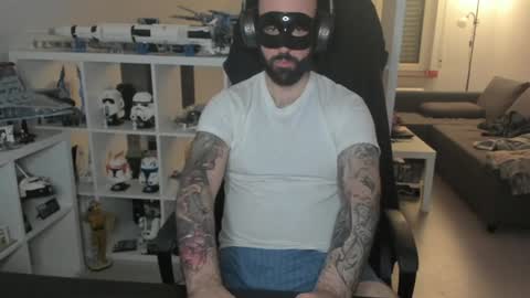 Robert online show from December 2024 08:47:02 PM