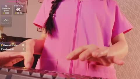 Snapshot of dirtylittleslutt_ chatting on October 2025 07:35:02 PM Nemesis online show from October 2025 07:35:02 PM