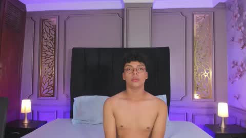 Mike online show from November 2025 01:26:02 AM