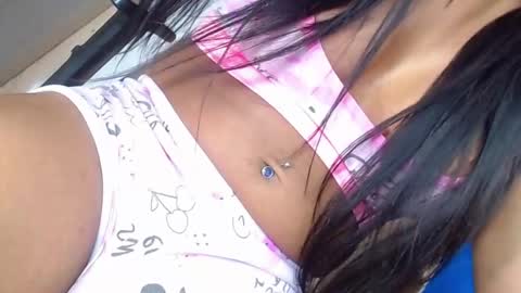 Snapshot of divaxxx4 chatting on November 2025 04:24:02 AM divaxxx4 online show from November 2025 04:24:02 AM