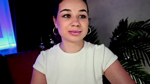 Tia online show from January 2025 03:08:02 AM