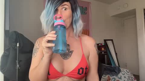 divinathedivine online show from October 2025 05:21:01 PM