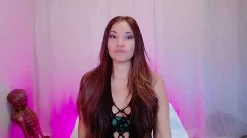 Snapshot of divinelynn chatting on March 2025 05:49:01 PM DivineLynn online show from March 2025 05:49:01 PM