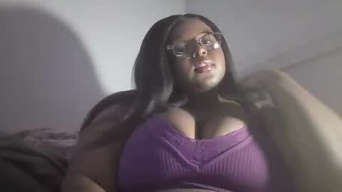 divinenicole22 online show from February 2025 02:42:02 AM