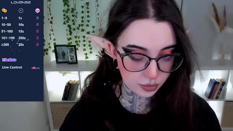 Snapshot of dixipixi_ chatting on October 2025 06:01:02 AM dixipixi_ online show from October 2025 06:01:02 AM