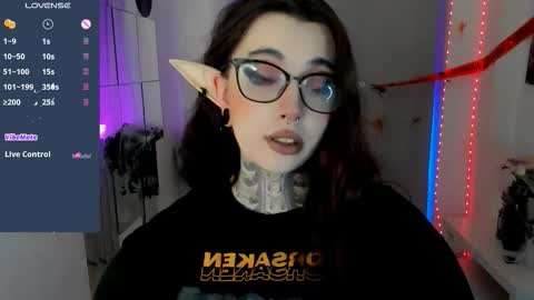 Snapshot of dixipixi_ chatting on October 2025 05:59:01 AM dixipixi_ online show from October 2025 05:59:01 AM