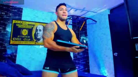 Snapshot of dixon_ray_ chatting on October 2025 12:55:01 AM Dixon online show from October 2025 12:55:01 AM