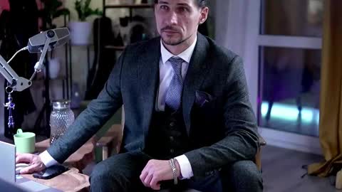 Silverhand online show from October 2025 05:04:01 AM