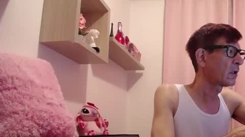 Snapshot of dlacarra chatting on January 2025 12:57:02 AM David Lucky 13 online show from January 2025 12:57:02 AM