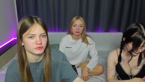 Polly and Kiriko online show from December 2024 01:47:01 PM