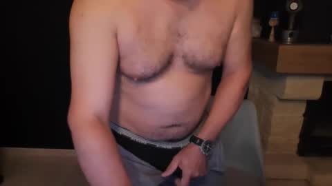 Snapshot of doggydaddi chatting on October 2025 06:13:02 AM Alex online show from October 2025 06:13:02 AM