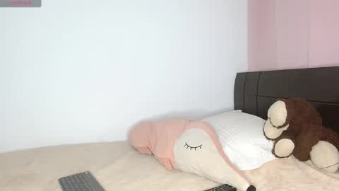 Snapshot of doll_and_sex chatting on December 2024 03:19:02 AM Auro and Santiago online show from December 2024 03:19:02 AM