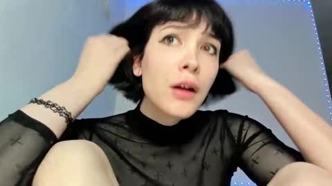 Kira online show from January 2025 06:24:02 PM