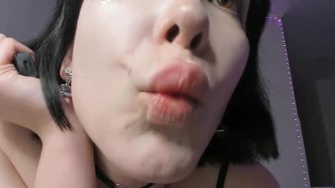 Kira online show from February 2025 12:13:01 AM