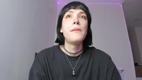 Kira online show from March 2025 05:34:02 PM