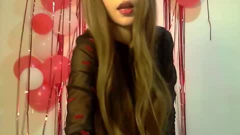 Snapshot of doll_natalyy chatting on February 2025 05:30:01 AM doll_natalyy online show from February 2025 05:30:01 AM