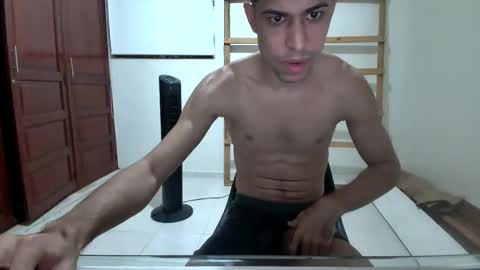 DollarHot30 online show from December 2024 04:11:01 AM