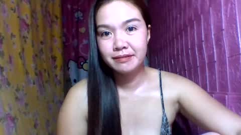 dolly_cute28 online show from September 2025 09:49:01 PM