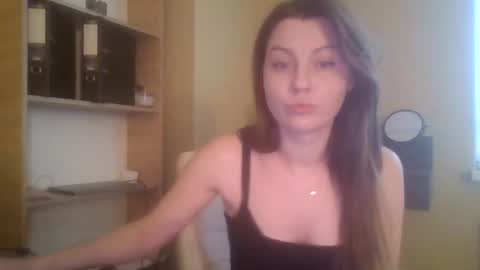 Snapshot of dollyroma chatting on November 2025 09:41:02 AM DollyRoma online show from November 2025 09:41:02 AM