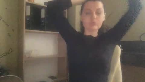 Snapshot of dollyroma chatting on December 2025 09:03:02 AM DollyRoma online show from December 2025 09:03:02 AM